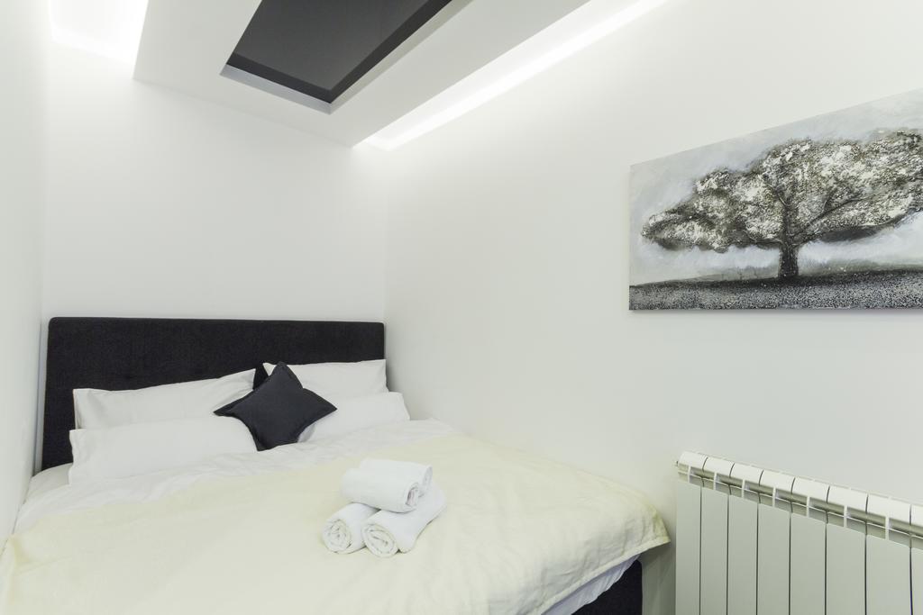 Boutique Hotel Madison Beograd Bagian luar foto