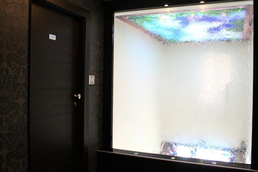 Boutique Hotel Madison Beograd Bagian luar foto