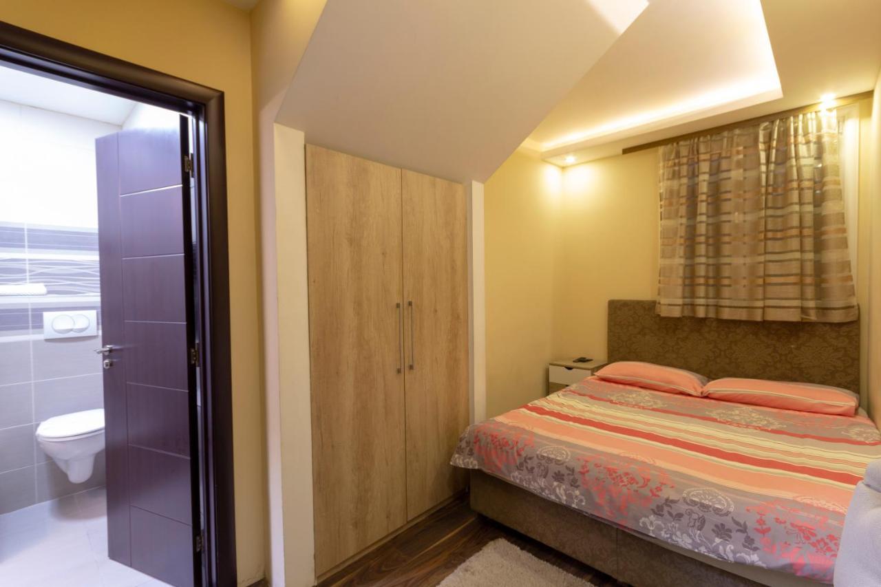 Boutique Hotel Madison Beograd Bagian luar foto